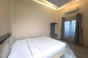 R Residence