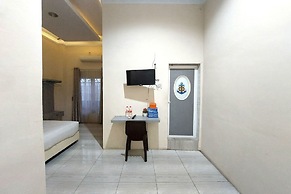 R Residence