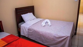 Honey Dew Greatwall Apartments