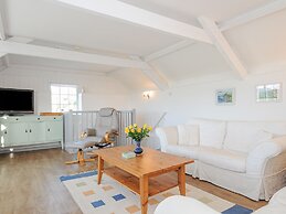 Manor Cottage Barn