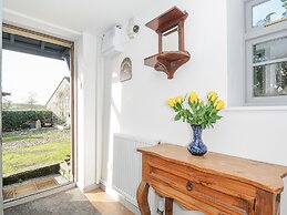 Manor Cottage Barn