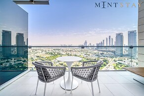 Prime Difc Duplex With Iconic Skyline Views
