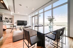 Prime Difc Duplex With Iconic Skyline Views