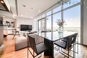 Prime Difc Duplex With Iconic Skyline Views