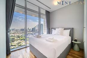 Prime Difc Duplex With Iconic Skyline Views