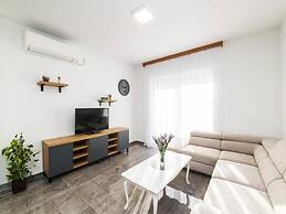 Mihael Holiday House