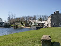 Lakeside Haven