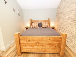 Dragonstone Lodge
