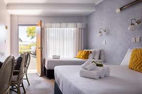 South Pacific Palms Motor Inn
