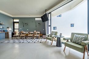 Chill Style Smart Stay