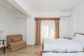 Pharos Hotel
