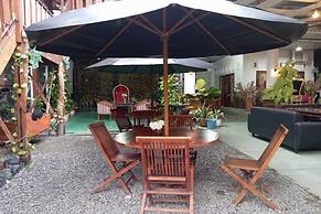 Hotel O Villa Cemara Syariah