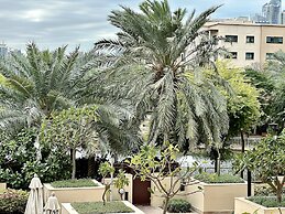 Lux BnB Greens & Views Lake View