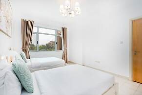 Lux BnB Greens & Views Lake View