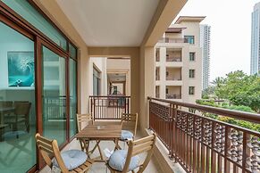 Lux BnB Greens & Views Lake View