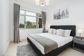 Lux BnB Greens & Views Lake View