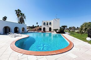 Villa Golia Pool Jacuzzi and Sauna