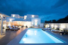 TIFFANYS VILLAS