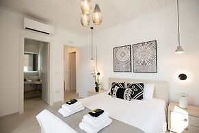 TIFFANYS VILLAS