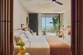 Royal Hideaway Corales Villas