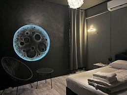 Doctor Alien Hostel