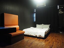 Doctor Alien Hostel
