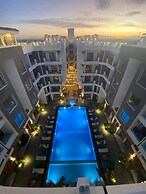 Sunset Oasis Studio Imperial Resort in Hurgunda