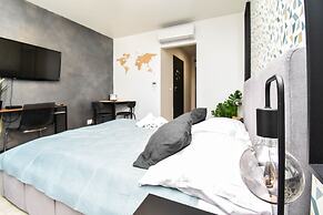 EASY RENT Apartments - Smart 705