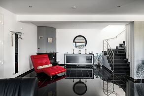 Euphoria Seaview Residences with Shared Pool by Konnect