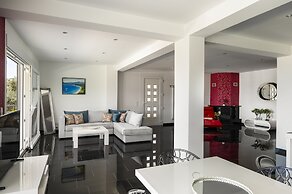 Euphoria Seaview Residences with Shared Pool by Konnect