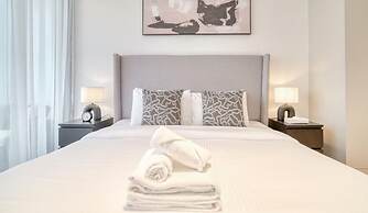 Exclusive 2BR Apt With Superb Balcony Marina Views