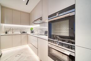 Exclusive 2BR Apt With Superb Balcony Marina Views