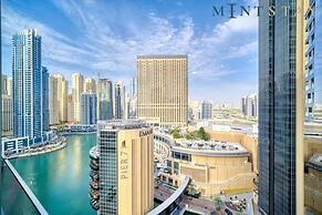 Exclusive 2BR Apt With Superb Balcony Marina Views