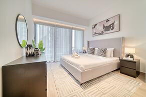 Exclusive 2BR Apt With Superb Balcony Marina Views