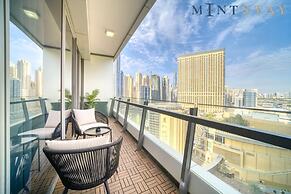 Exclusive 2BR Apt With Superb Balcony Marina Views