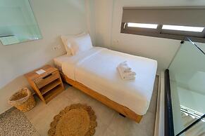 Niso Skiathos