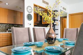 Vacay Lettings - Iris Blue