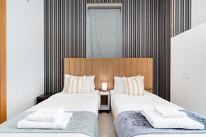 Vacay Lettings - Iris Blue