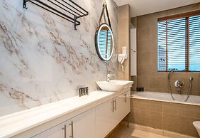 Vacay Lettings - Iris Blue
