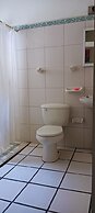 Alexandross Hostel BnB