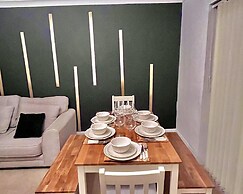 Comfy and Spacious 5-bed House in Cambridge