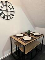 3 Floor 2 Bedroom House