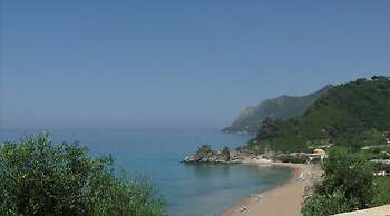 Studio Apartments With sea View and Pool - Pelekas Beach Corfu