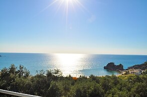 Studio Apartment Above Pelekas Beach no 1
