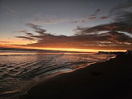 Sunset Surf Villa