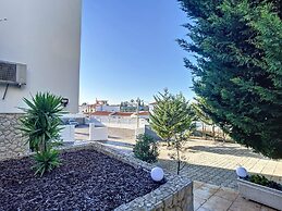 Aparts & Suites summer cascade Alvor