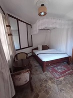 Happy Rhino Lodge