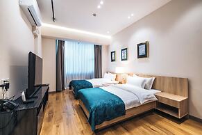 May Seven Hotel and Suites