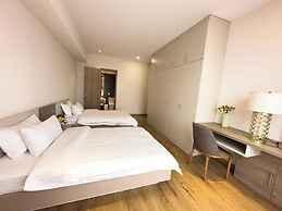 May Seven Hotel and Suites