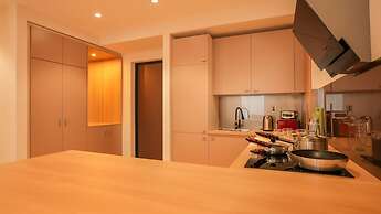 May Seven Hotel and Suites